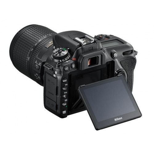 Фотоаппарат Nikon D7500 kit (18-105mm) VR