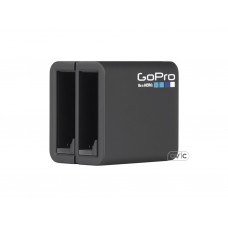 Зарядное устройство GoPro Dual Battery Charger + Battery (AADBD-001-RU) Зарядное устройство GoPro Dual Battery Charger + Battery (AADBD-001-RU)