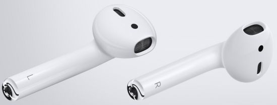 Apple AirPods with Charging Case