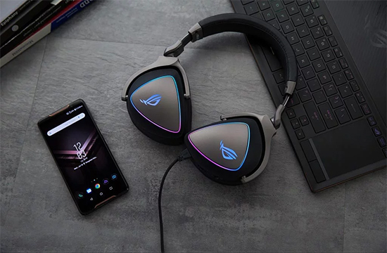 ASUS ROG Delta (90YH00Z1-B2UA00)