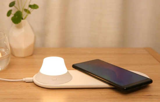 Беспроводное зарядное устройство Xiaomi Yeelight Wireless Charging Night Light (YLYD04YI)