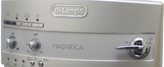 Кофемашина автоматическая Delonghi Magnifica ESAM 3200.S