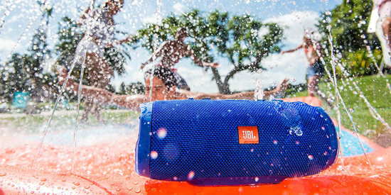 Колонка JBL Charge 3 Waterproof Gray (JBLCHARGEIIIWTPFGRYEU)