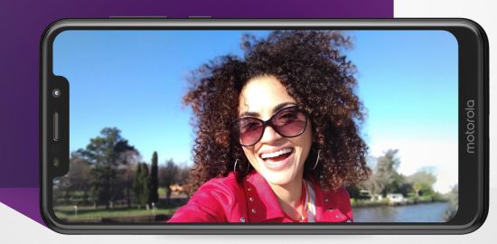 Motorola Moto One