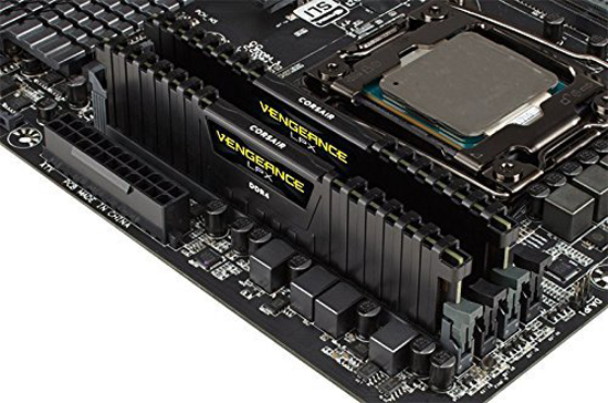 Память Corsair 16 GB 2x8GB DDR4 3000 MHz Vengeance LPX Black (CMK16GX4M2D3000C16)