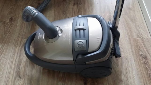 Zelmer ZVC427HT