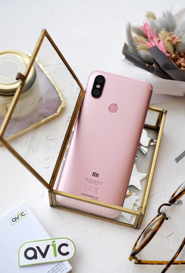 Смартфон Xiaomi Mi A2 4/32GB Gold